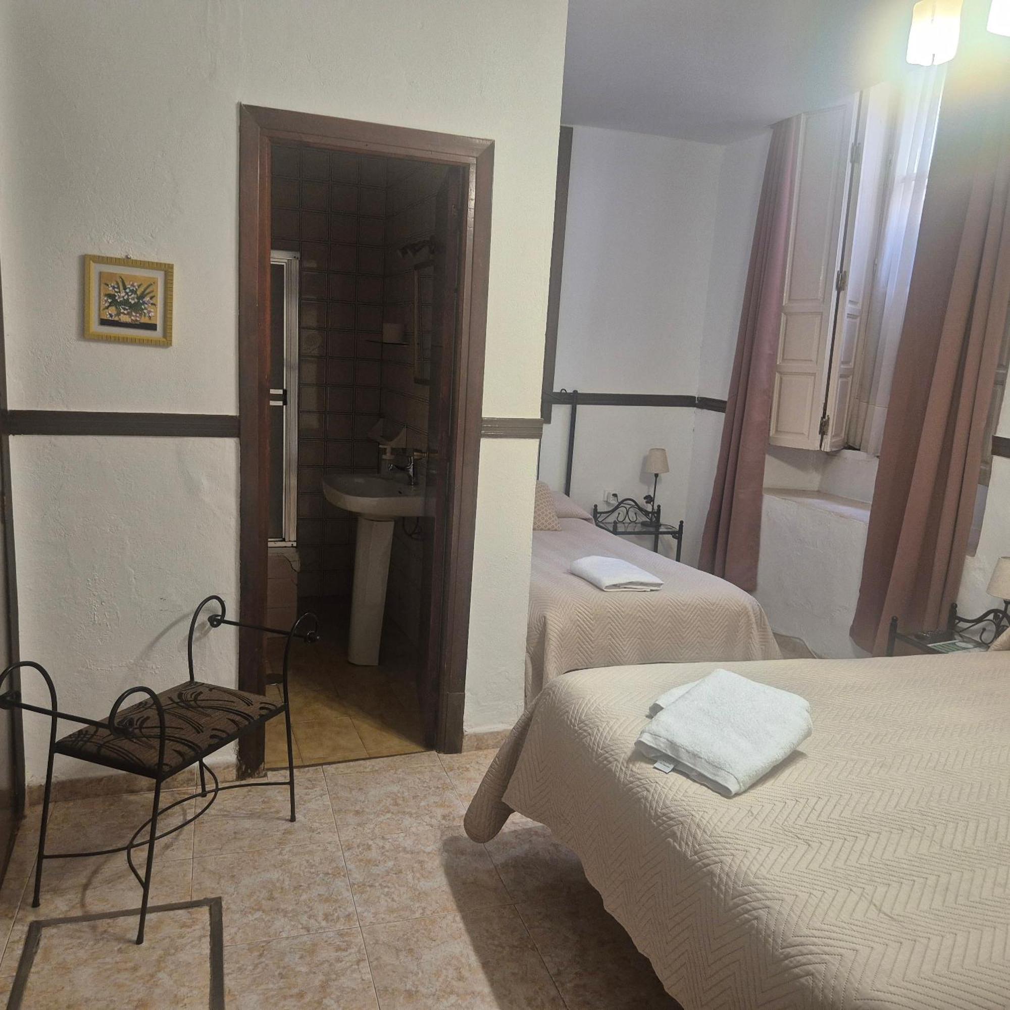 Javier Guest house *